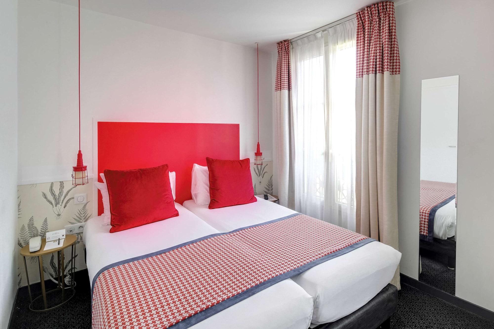 Hotel George - Astotel Париж Экстерьер фото